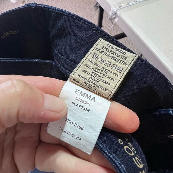 DL1961 Women's 4-Way Stretch Emma Power Legging Skinny Jean Dark Blue Wash Sz 26 - Picture 13 of 13